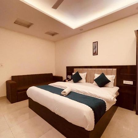 Hotel Rudra Residency Near Railway Station 마투라 외부 사진