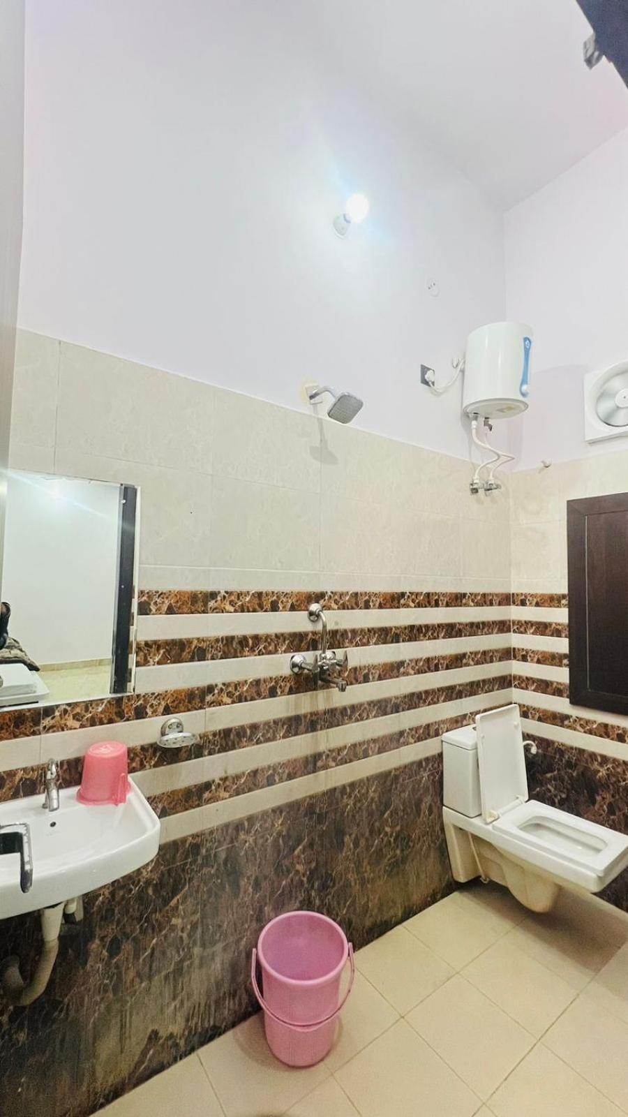 Hotel Rudra Residency Near Railway Station 마투라 외부 사진