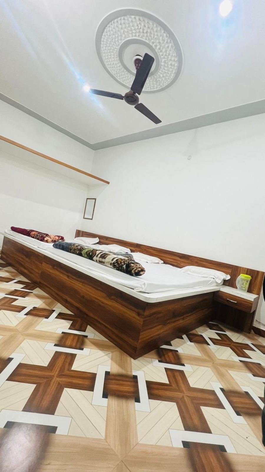 Hotel Rudra Residency Near Railway Station 마투라 외부 사진