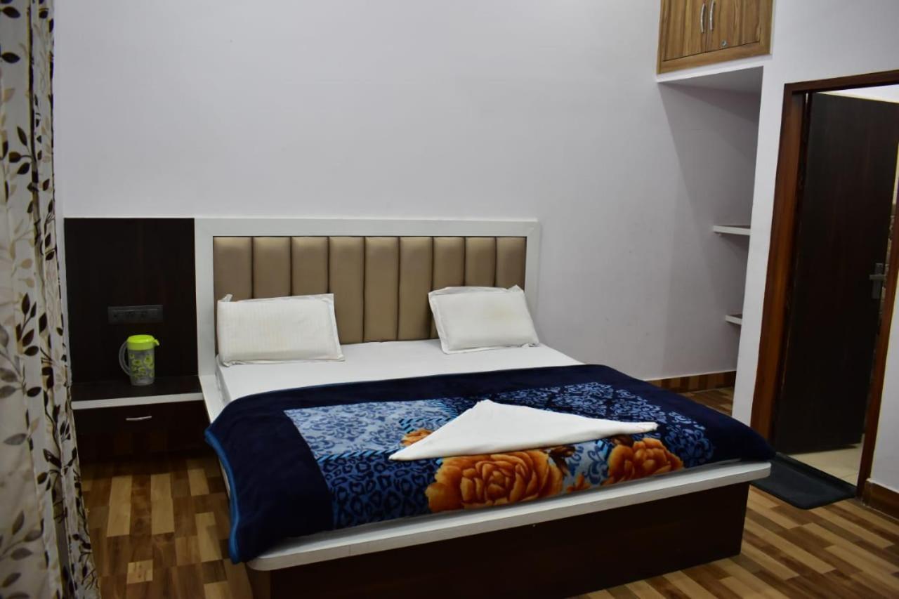 Hotel Rudra Residency Near Railway Station 마투라 외부 사진