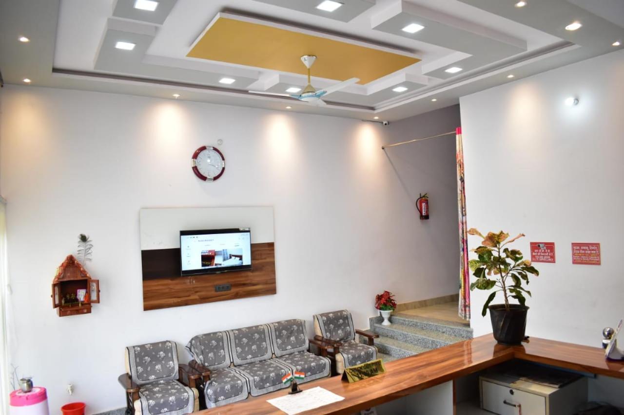 Hotel Rudra Residency Near Railway Station 마투라 외부 사진